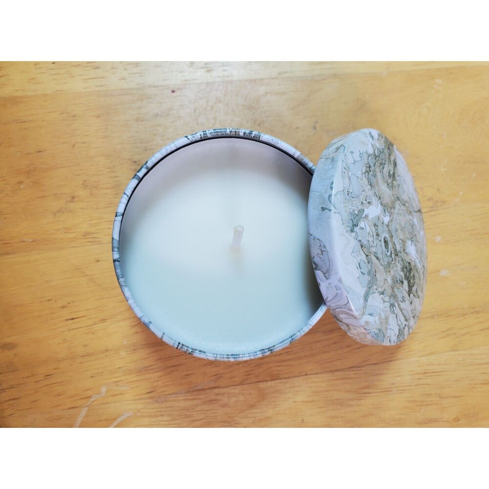 Bergmont Round Tin Candle~New~